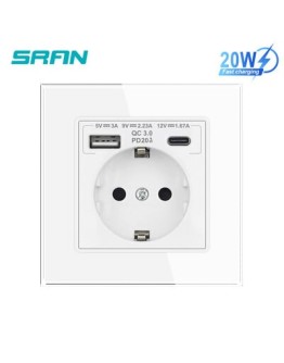  Контакт с бяла стъклена рамка и USB A плюс Type C портове