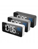 Електронен настолен часовник с аларма и термометър, с големи светещи цифри